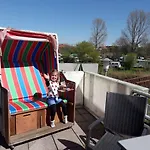 Διαμέρισμα Jadekieker Mit Balkon -